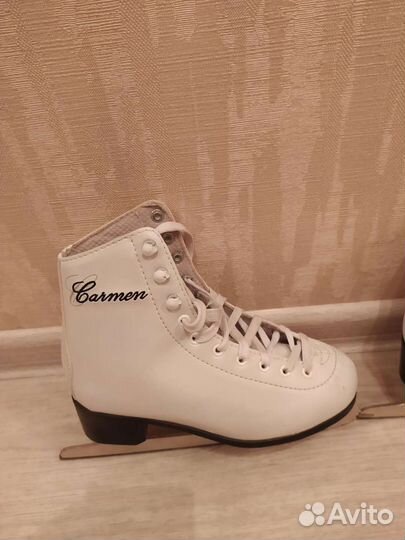 Коньки фигурные