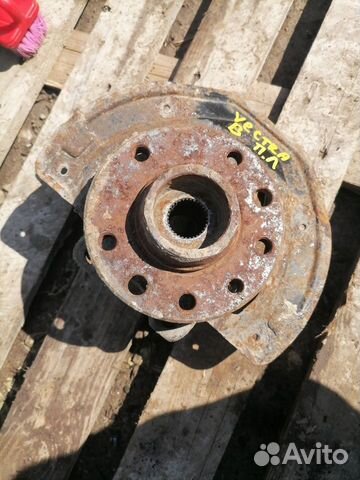 Кулак поворотный передний левый Opel Vectra