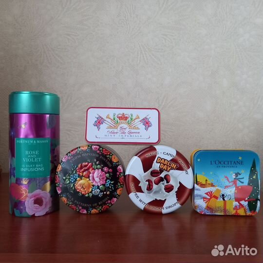 Красивые жестяные банки