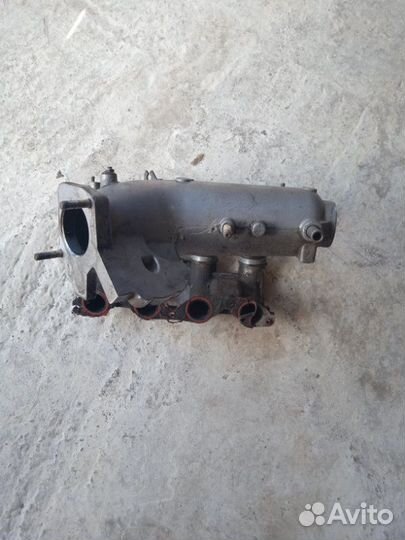 Коллектор впускной Лада 2112 21120 2002