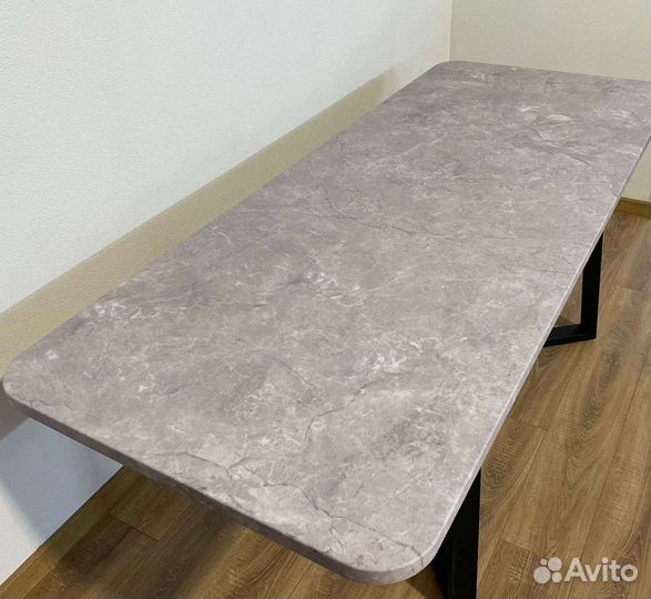 Письменный стол