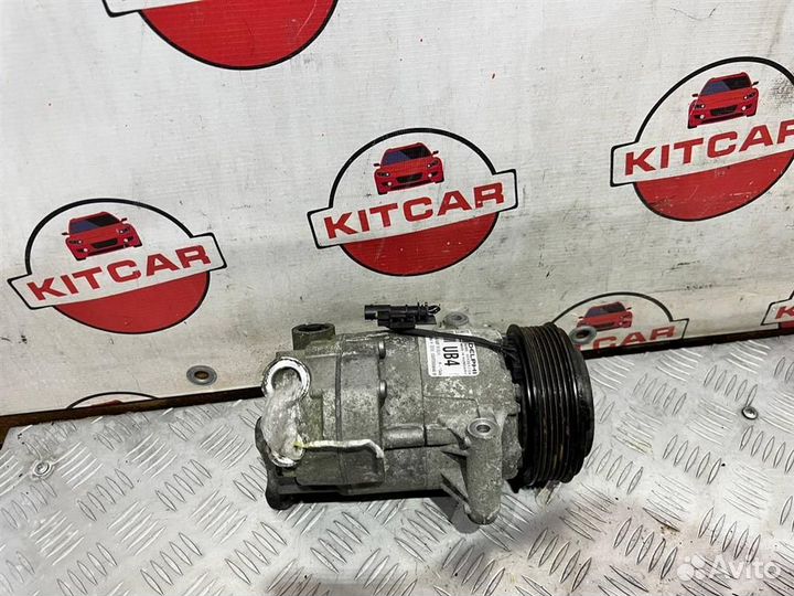 Компрессор кондиционера Opel Astra J