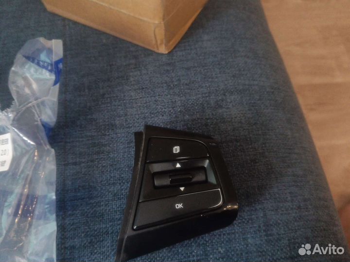 Джойстик для магнитолы на руль Хундай грета