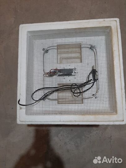 Инкубатор для яиц автоматический бу