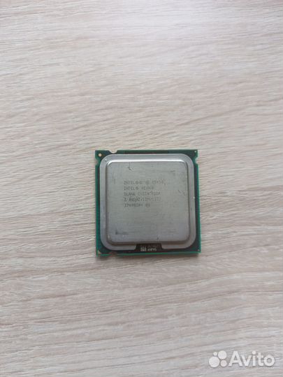 Сокет 775 на материнке Асус +xeon e5450+видюха