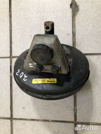 Главный тормозной цилиндр вакуум Mercedes W124