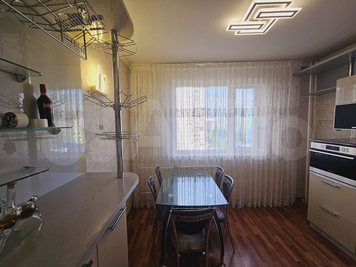 2-к. квартира, 58 м², 7/16 эт.