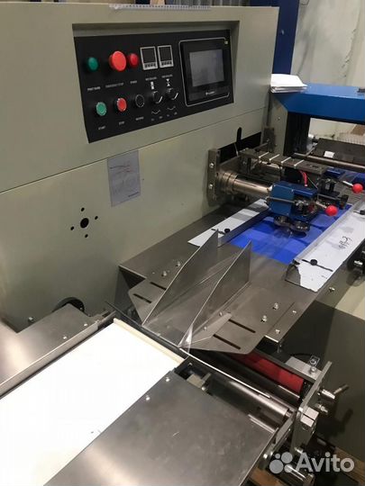 Флоупак 450 мм с нижней подачей пленки