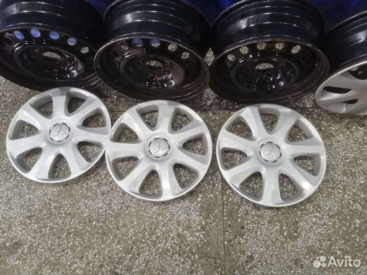 Колпаки Митсубиси оригинал r16
