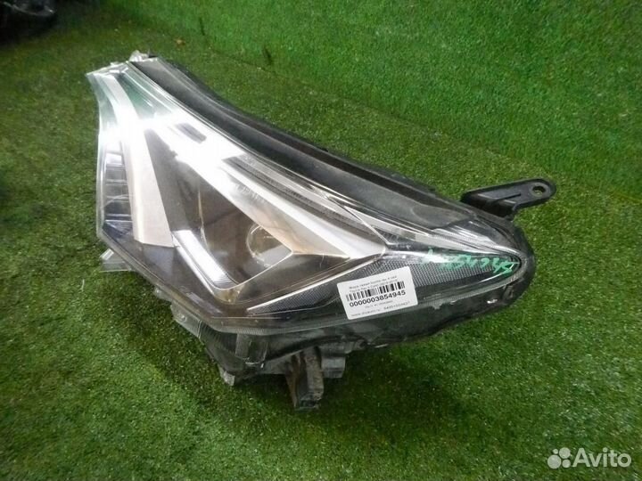 Фара левая Toyota RAV4