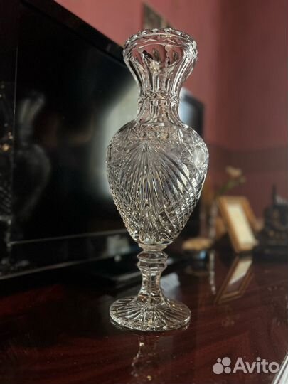 Ваза хрустальная высокая