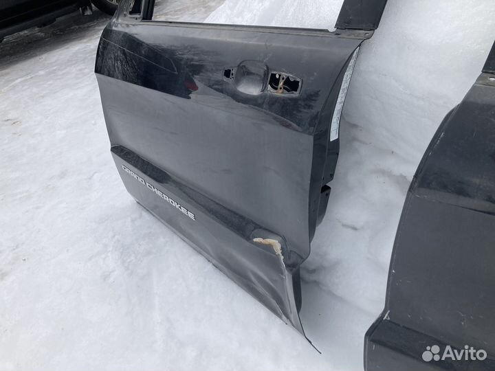 Двери левые(передняя, задняя) на джип гранд чероки