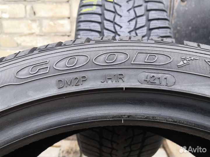 Goodyear UltraGrip Performance 2 245/40 R18