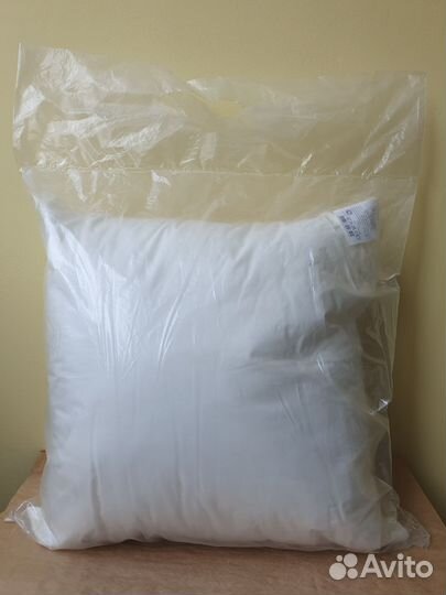 Подушка думочка 40 х 40 см (новая)