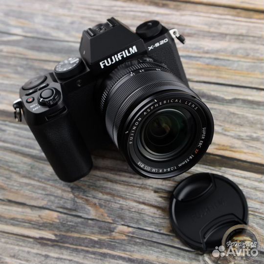 Fujifilm X-S20 kit XF 18-55mm f/2.8-4.0 OIS WR