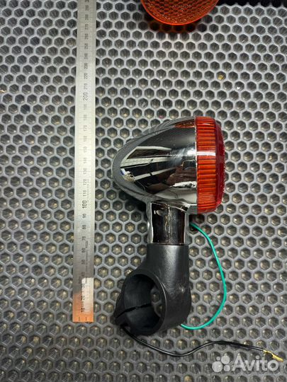 Поворотники передние для мотоцикла на вилку