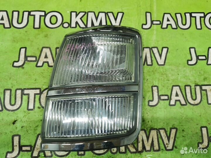 Фара противотуманная Nissan Elgrand