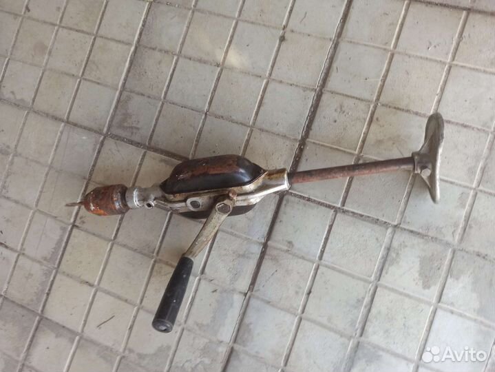Ручной коловорот дрель