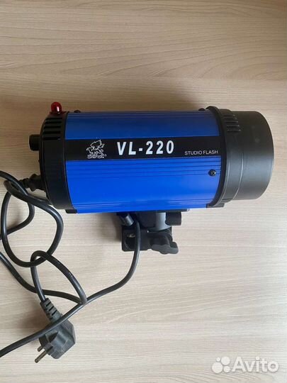 Студийная вспышка Grifon VL 220