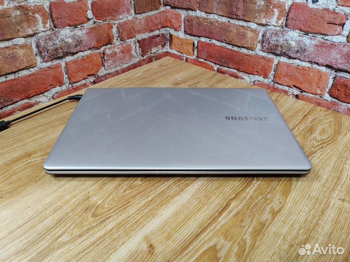 Игровой Samsung Core i5 3230M/SSD/8Gb/15.6