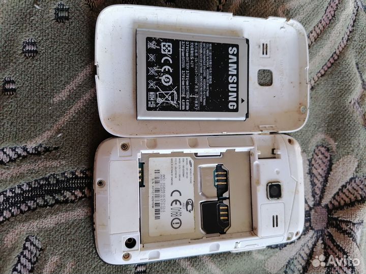 Samsung Galaxy Y Duos GT-S6102, 512 МБ