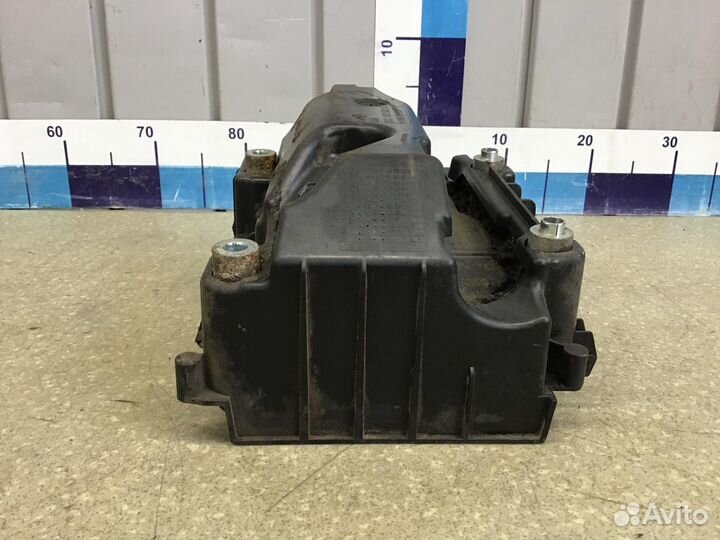 Корпус воздушного фильтра VW Touran 2010-2016