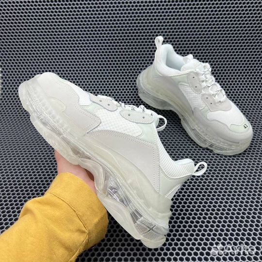 Кроссовки balenciaga triple s