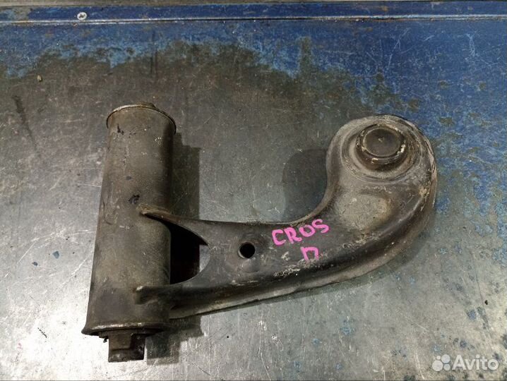 Рычаг верхний передний правый Chrysler Crossfire