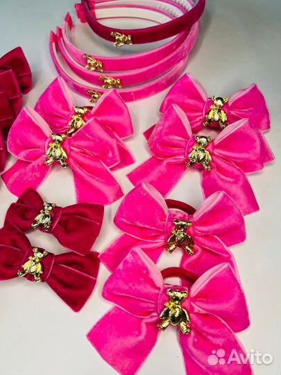 Заколка и очень много красоты для девочек