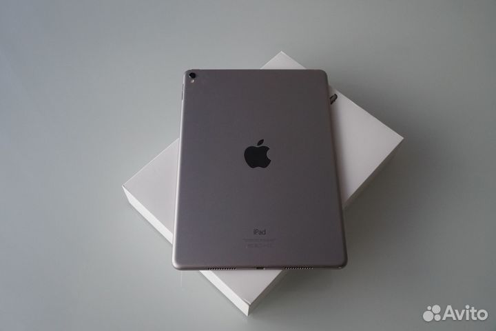 iPad Pro 9,7 (2017) 128Gb Wi-Fi Space Gray