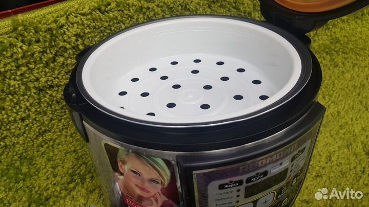 Мультиварка Redmond RMC-M12(кр90Б)