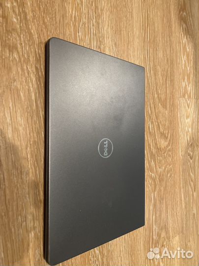 Ноутбук Dell на детали