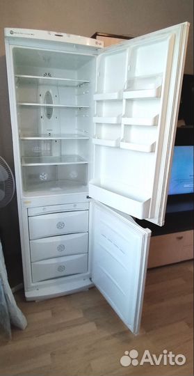 Холодильник LG GR-389SQF