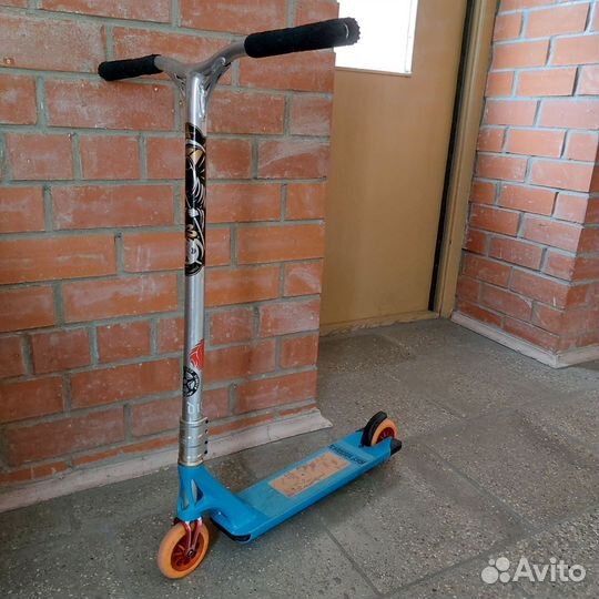 Самокат трюкавой кастом