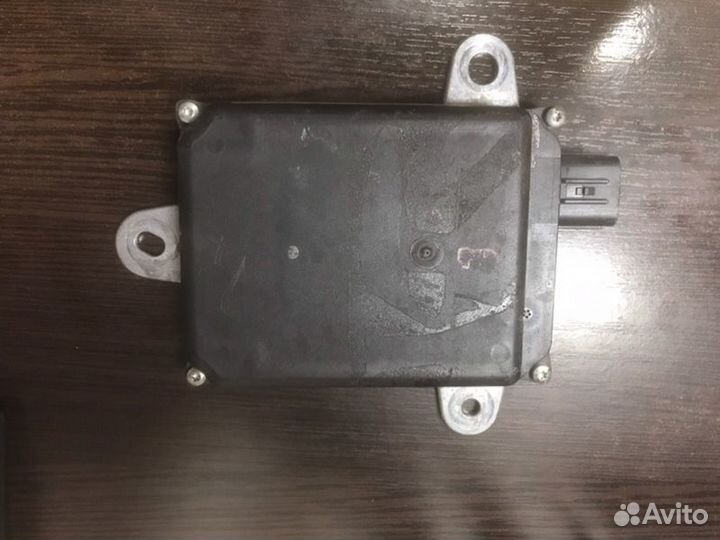 Датчик слепых зон задний Lexus Gs450H GWL10