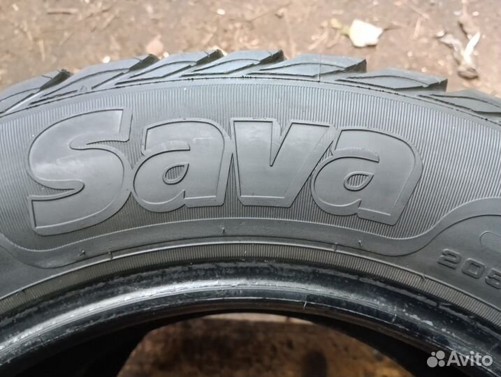 Sava Eskimo Stud 205/65 R15 94T