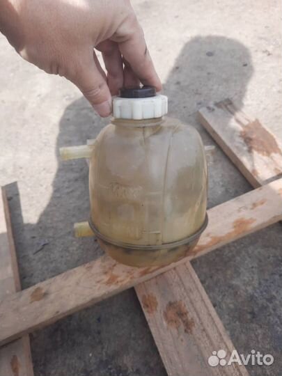 Бачок радиатора 7700839184 Renault Megane 1999 BA