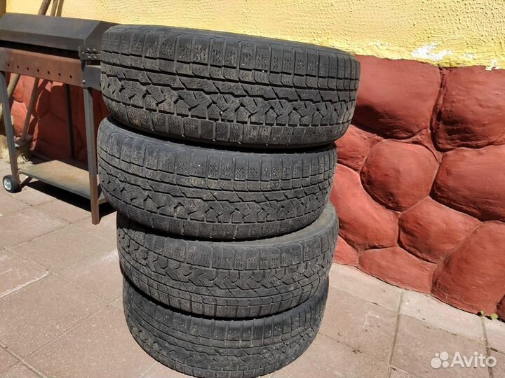 Kumho I'Zen RV KC15 225/65 R17