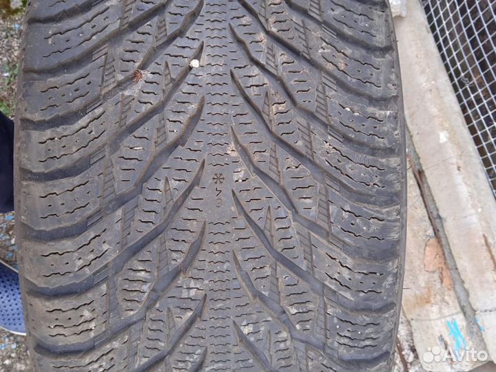 Nokian Tyres Hakkapeliitta 1 285/60 R18