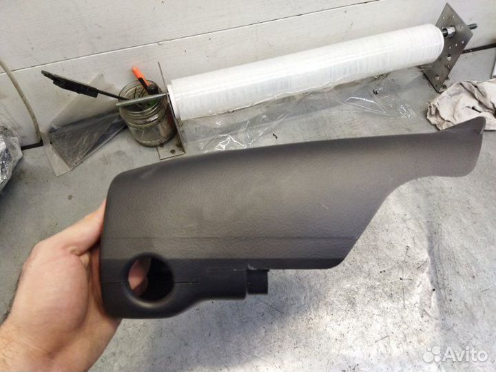 Кожух рулевой колонки Toyota Corolla E12 1.6 3zzfe