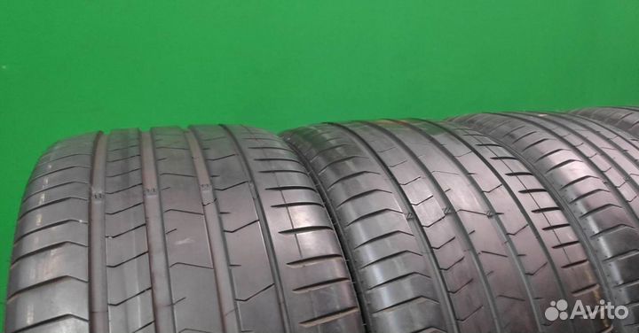 Pirelli P Zero PZ4 275/35 R22 104Y