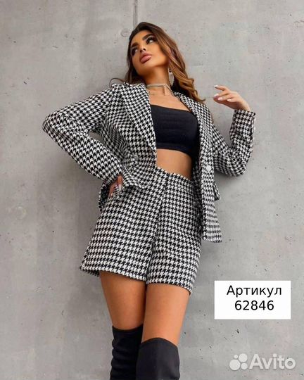 Костюм женский с шортами