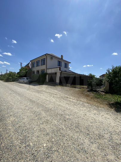 Дом 250 м² на участке 10 сот.