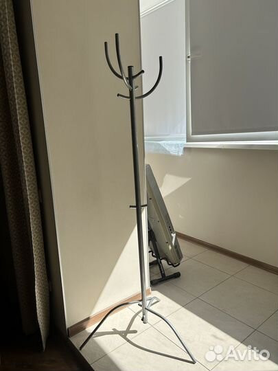 Вешалка стойка напольная