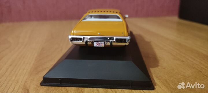 Модель 1/43 Plymouth Road Runner 1974
