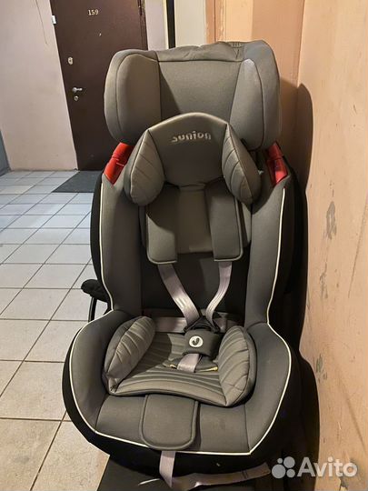 Детское автомобильное кресло новое