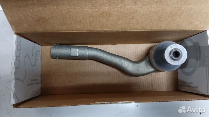 Наконечник рулевой тяги правый A2033304003