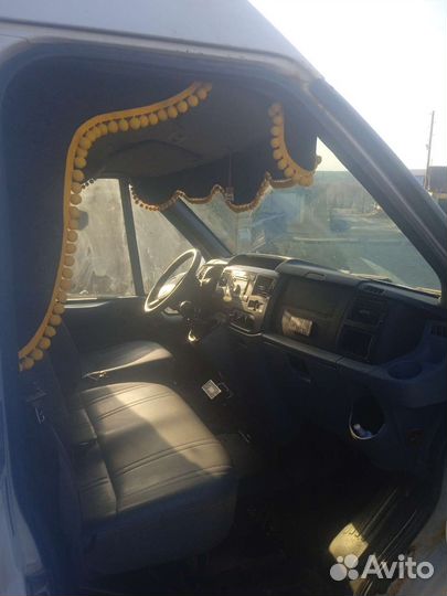 Ford Transit цельнометаллический, 2008