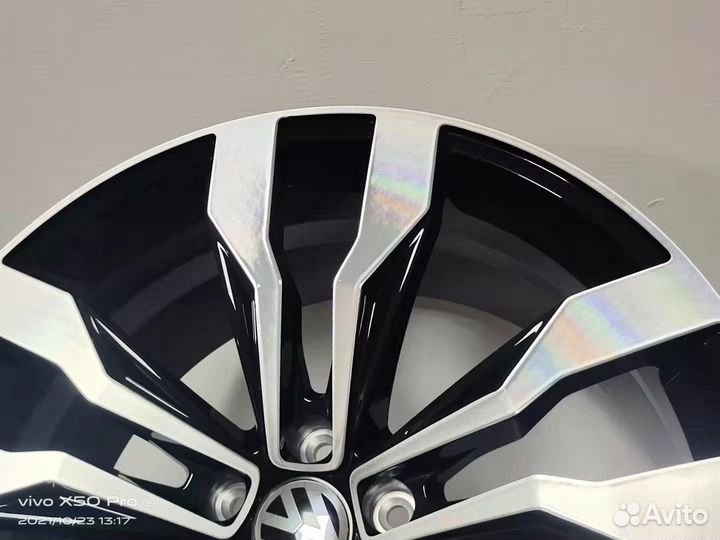 Suzuka Диски кованые R20 Volkswagen Touareg