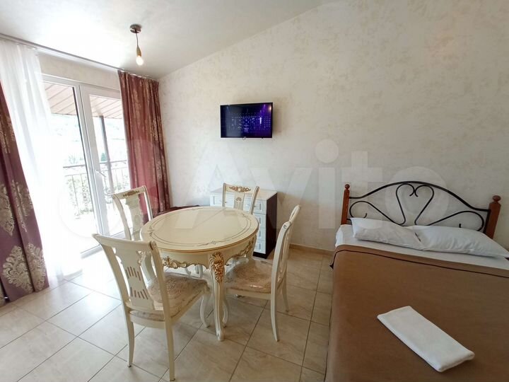 2-к. квартира, 58 м², 3/3 эт.